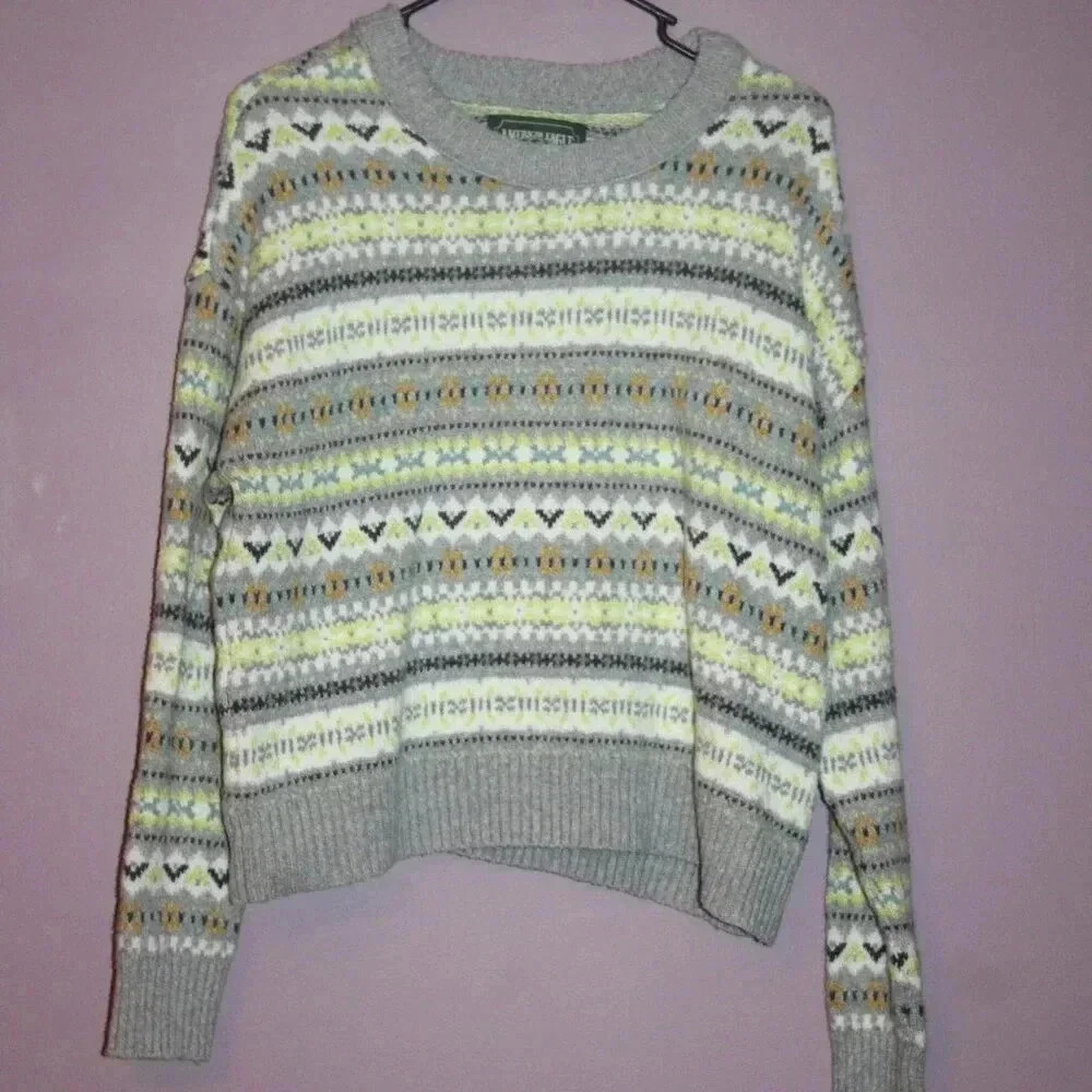 American Eagle Striped Crew Neck Sweater Size Medium